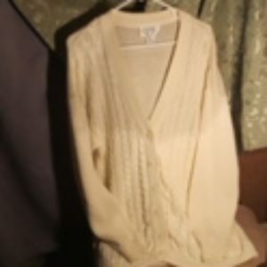 Cardigan white pearl sweater